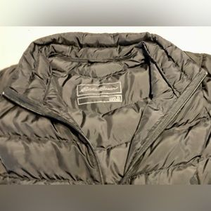 Eddie Bauer women’s XL puffier coat